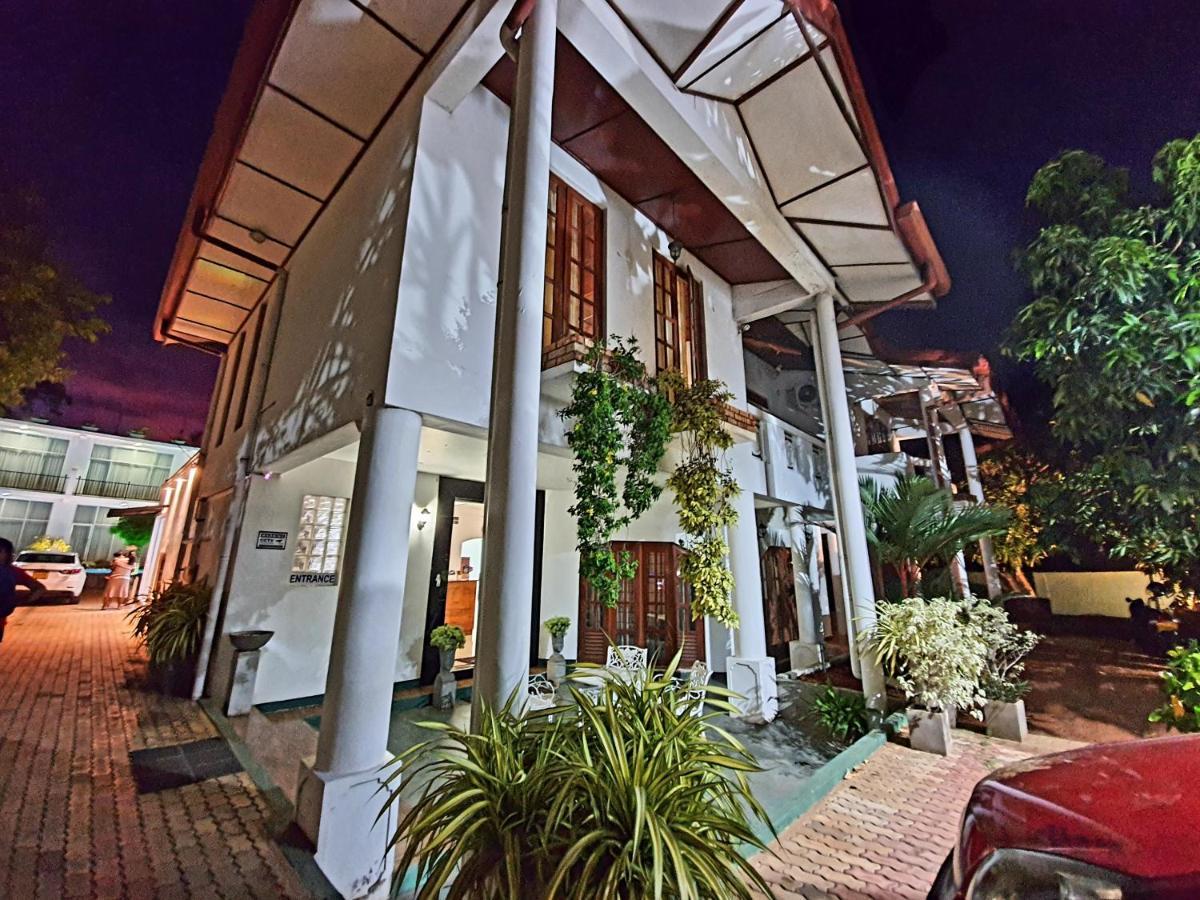 Salubrious Resort Анурадхапура Екстериор снимка