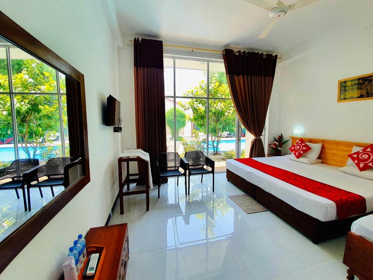 Salubrious Resort Анурадхапура Екстериор снимка
