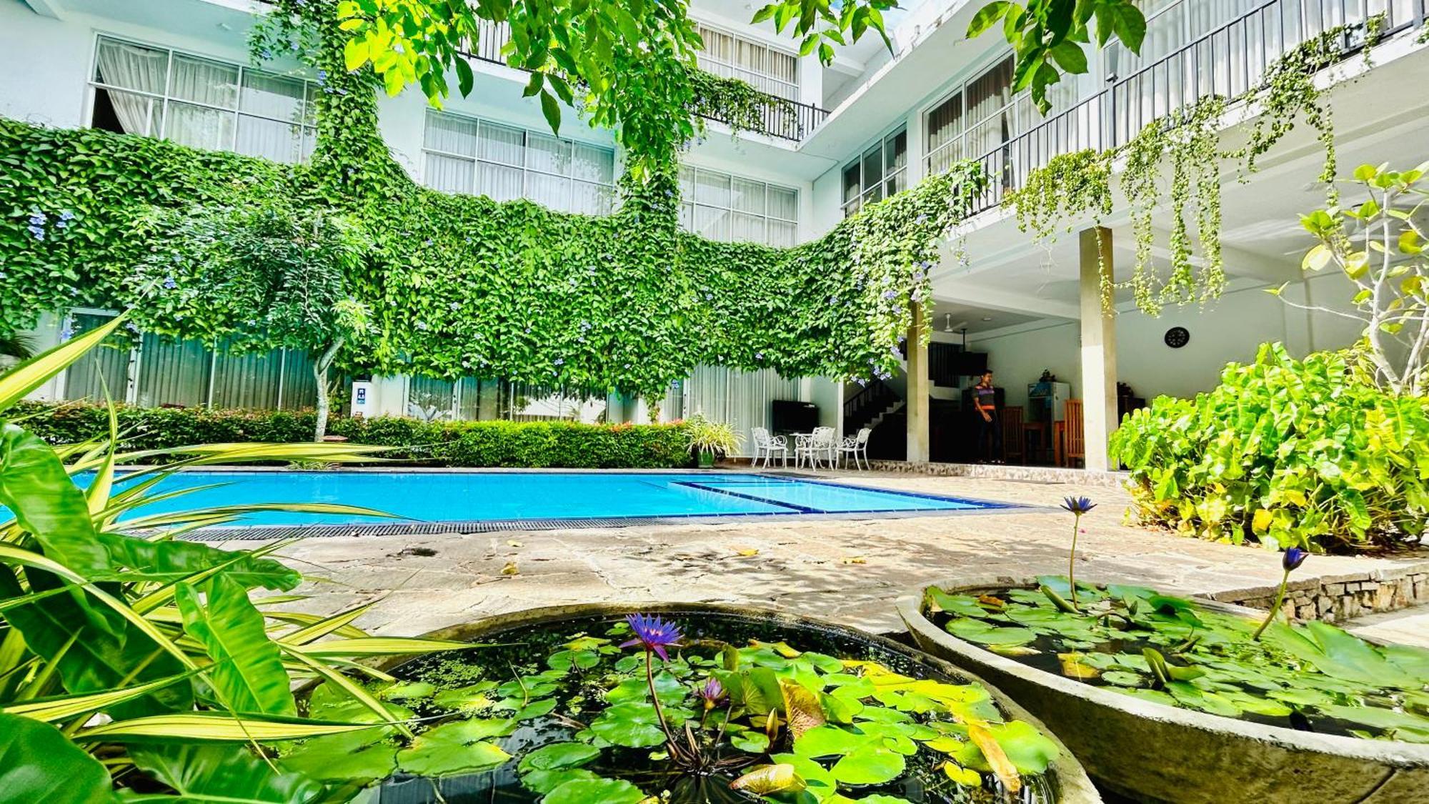 Salubrious Resort Анурадхапура Екстериор снимка